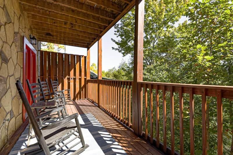 Movie Theater Hot Tub View Mountain Escape Villa Gatlinburg Buitenkant foto