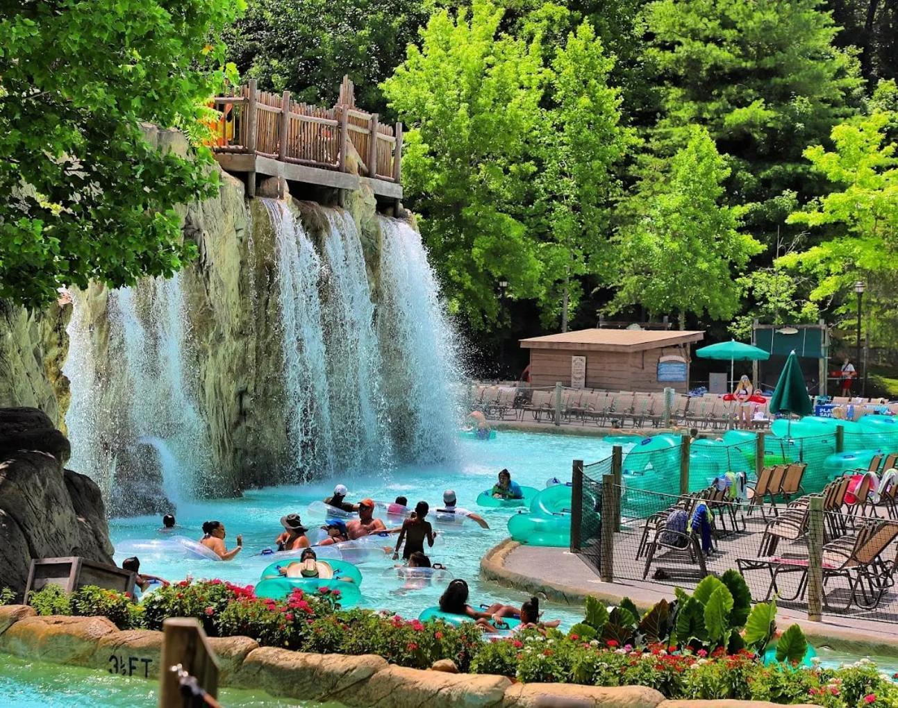 Movie Theater Hot Tub View Mountain Escape Villa Gatlinburg Buitenkant foto